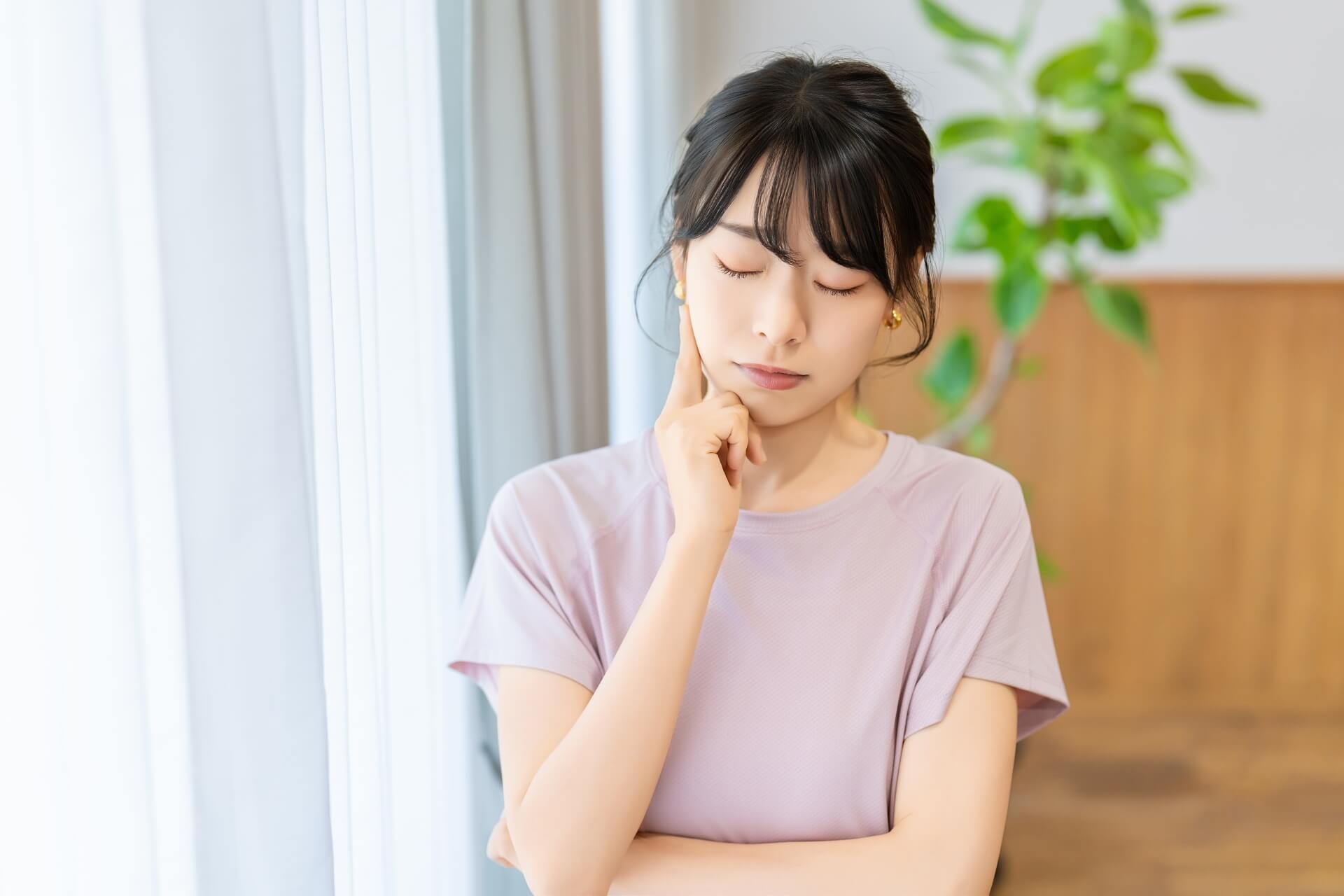 結婚相談所ジュブレ。婚活を始めるか悩む女性
