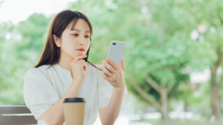結婚相談所ジュブレ。カフェで考える婚活女性